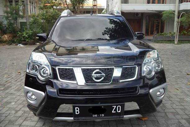 Dijual Mobil Bekas Yogyakarta - Nissan X-Trail 2014 