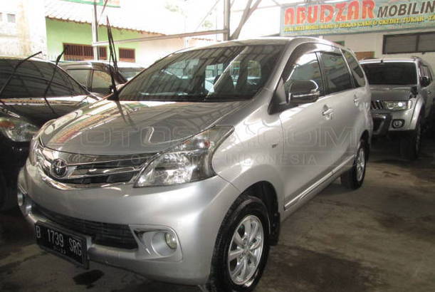 Dijual Mobil Bekas Depok - Toyota Avanza, 2013  Otosia.com