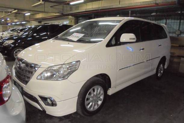 Dijual Mobil Bekas Jakarta Utara - Toyota Kijang Innova 