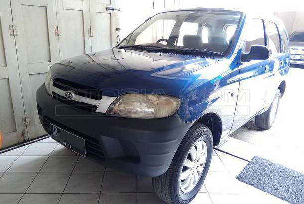 Dijual Mobil Bekas Yogyakarta - Daihatsu Taruna 2004 