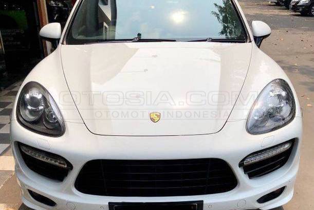 Dijual Mobil Bekas Jakarta Selatan - Porsche Cayenne 2013 