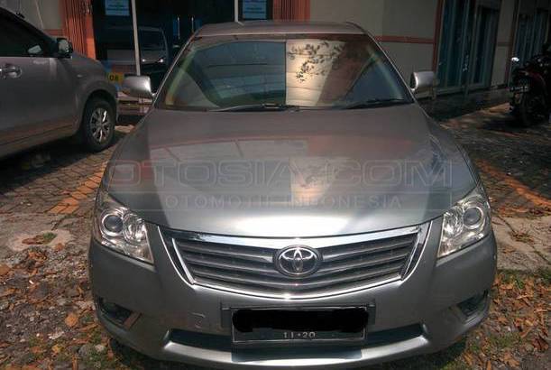 Dijual Mobil  Bekas Surabaya Toyota  Camry  2010 