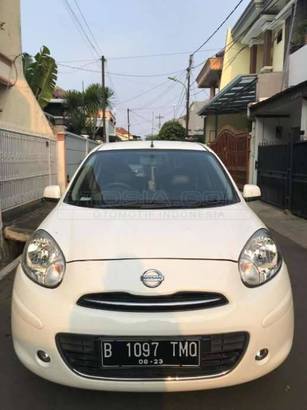 Dijual Mobil Bekas Jakarta Timur - Nissan March 2013 