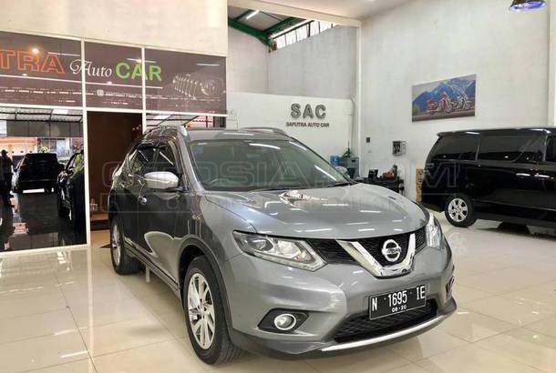 Dijual Mobil Bekas Malang - Nissan X-Trail 2015 Otosia.com