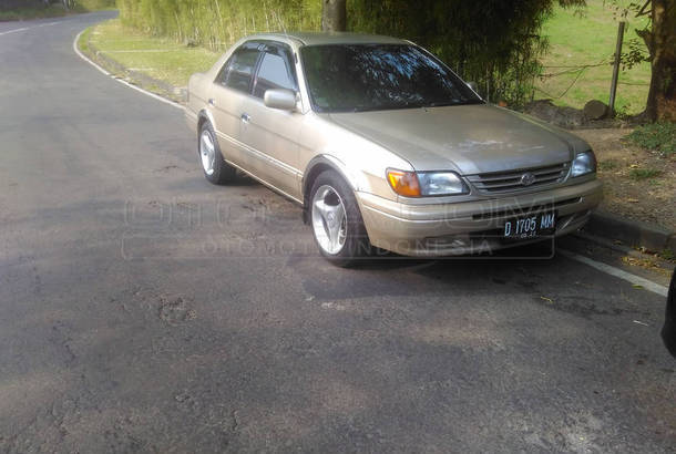 Dijual Mobil Bekas Bandung - Toyota Soluna, 2000