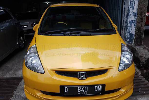 Dijual Mobil Bekas Bandung - Honda Jazz 2006 Otosia.com