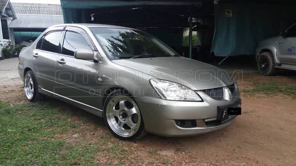 Dijual Mobil Bekas Jakarta Barat - Mitsubishi Lancer 2005 