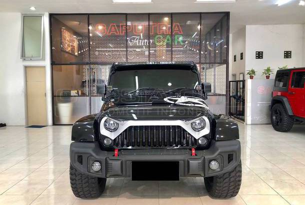 Dijual Mobil Bekas Malang - Jeep Wrangler 2012 Otosia.com