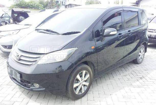 Dijual Mobil  Bekas Medan Honda  Freed  2009