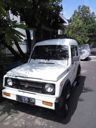 Dijual Mobil Bekas Surabaya - Suzuki Katana 1995 Otosia.com