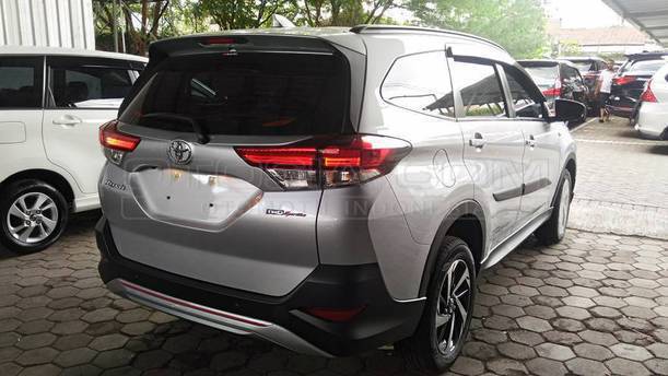 Dijual Mobil Bekas Surabaya - Toyota Rush 2019 Otosia.com