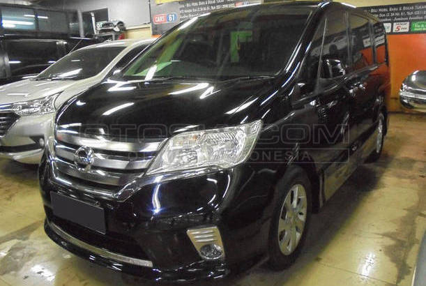 Dijual Mobil Bekas Jakarta Utara - Nissan Serena 2013 