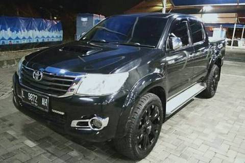 Jual Mobil Toyota Hilux Double Cabin 4x4 G Solar 2012 Surabaya