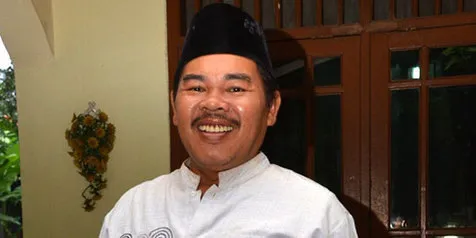 Mat Solar, sebelumnya pernah bermain di Teater Mama Jakarta namun baru dikenal setelah membintangi BAJAJ BAJURI © KapanLagi.com®