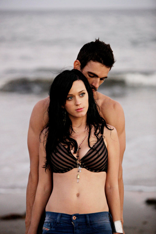 Katy Perry  6 Video Klip Dengan Bikini Terseksi! - Katy 