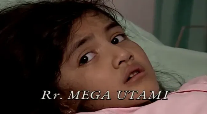 Mega Utami sebagai Indah cilik © Multivision Plus