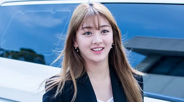Karena tergolong baru di industri Korea Selatan, Jihyo TWICE hanya bisa bersedih saat dihujat haters © allkpop