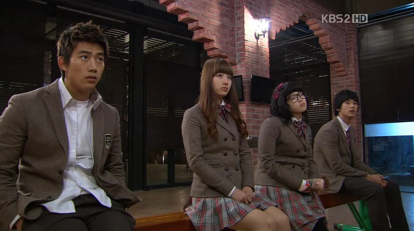 Drama DREAM HIGH (credit: imdb.com)