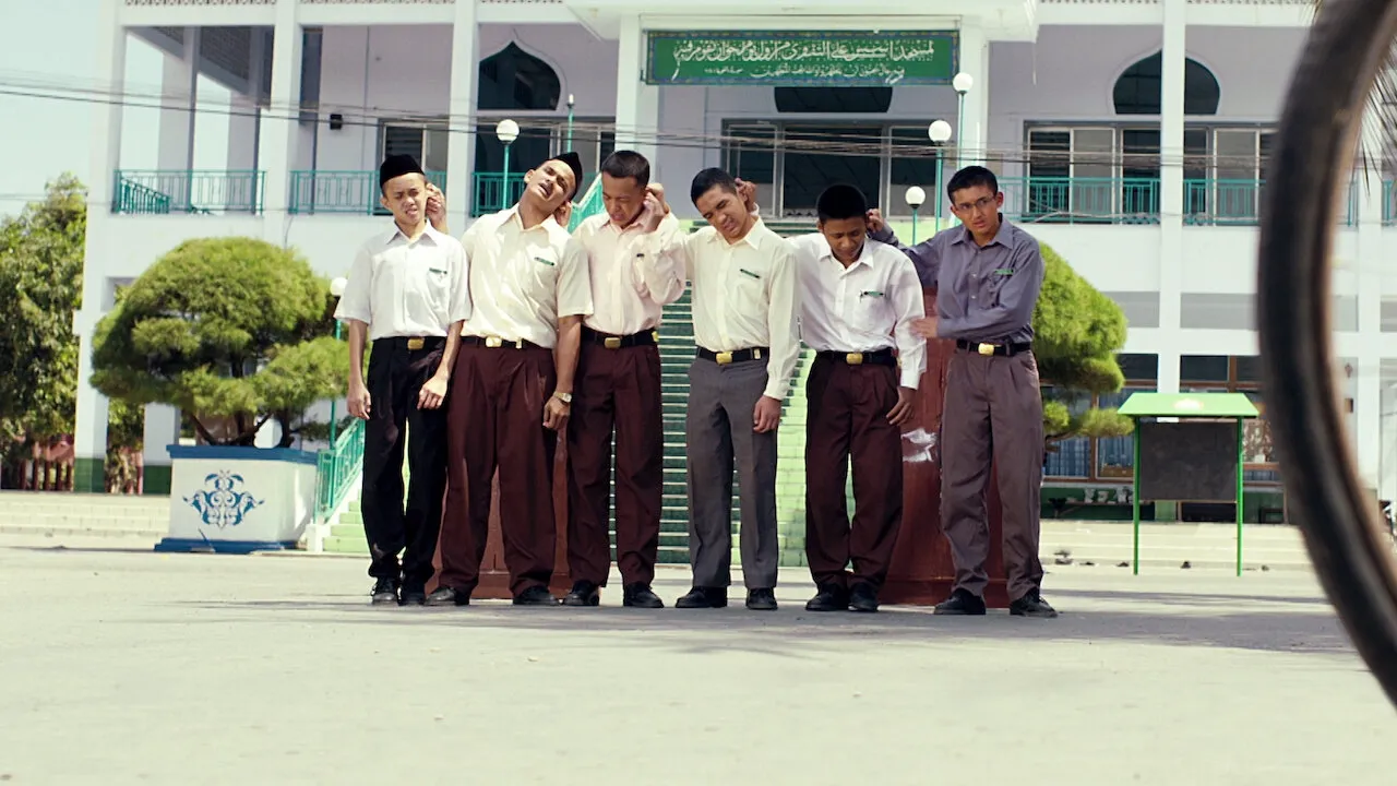 NEGERI 5 MENARA (2012)