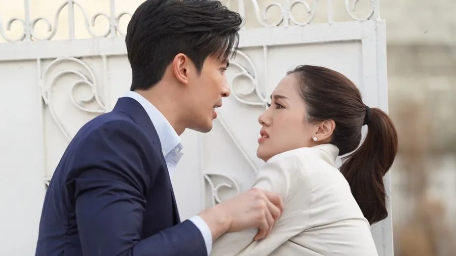 Drama Behind the Revenge (credit: mydramalist.com)