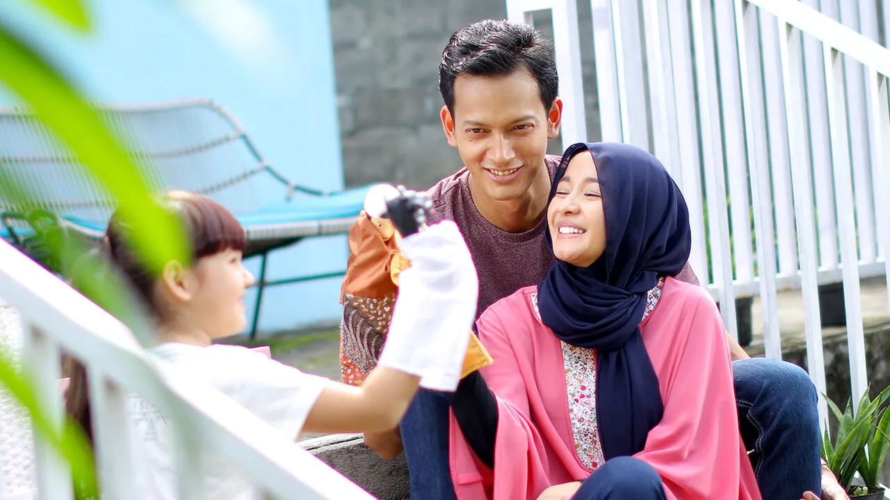 SURGA YANG TAK DIRINDUKAN (2015)