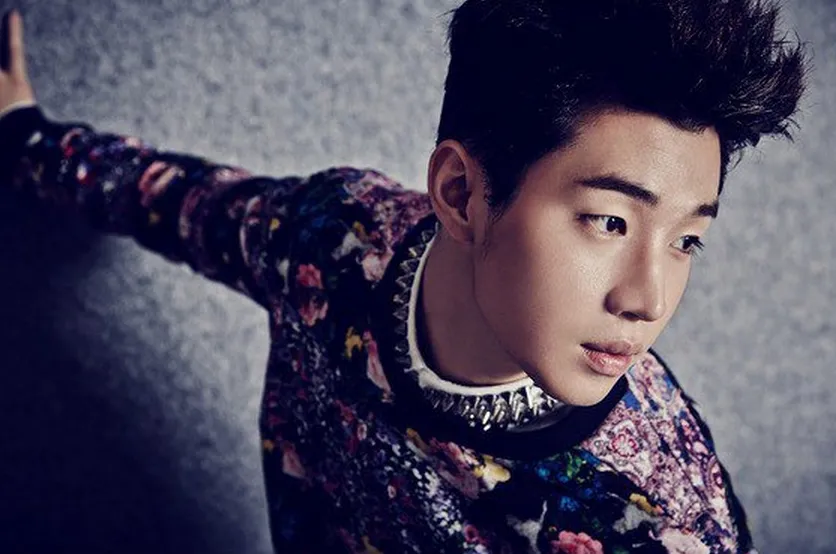 Teaser imej Henry di album terbarunya Fantastic @soompi.com
