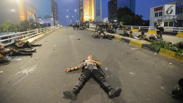 Polisi Sedang Istirahat © Liputan 6