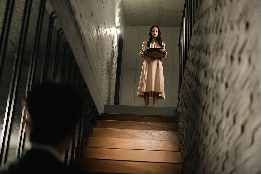 Drama Lies Hidden in My Garden (credit: hancinema.net)