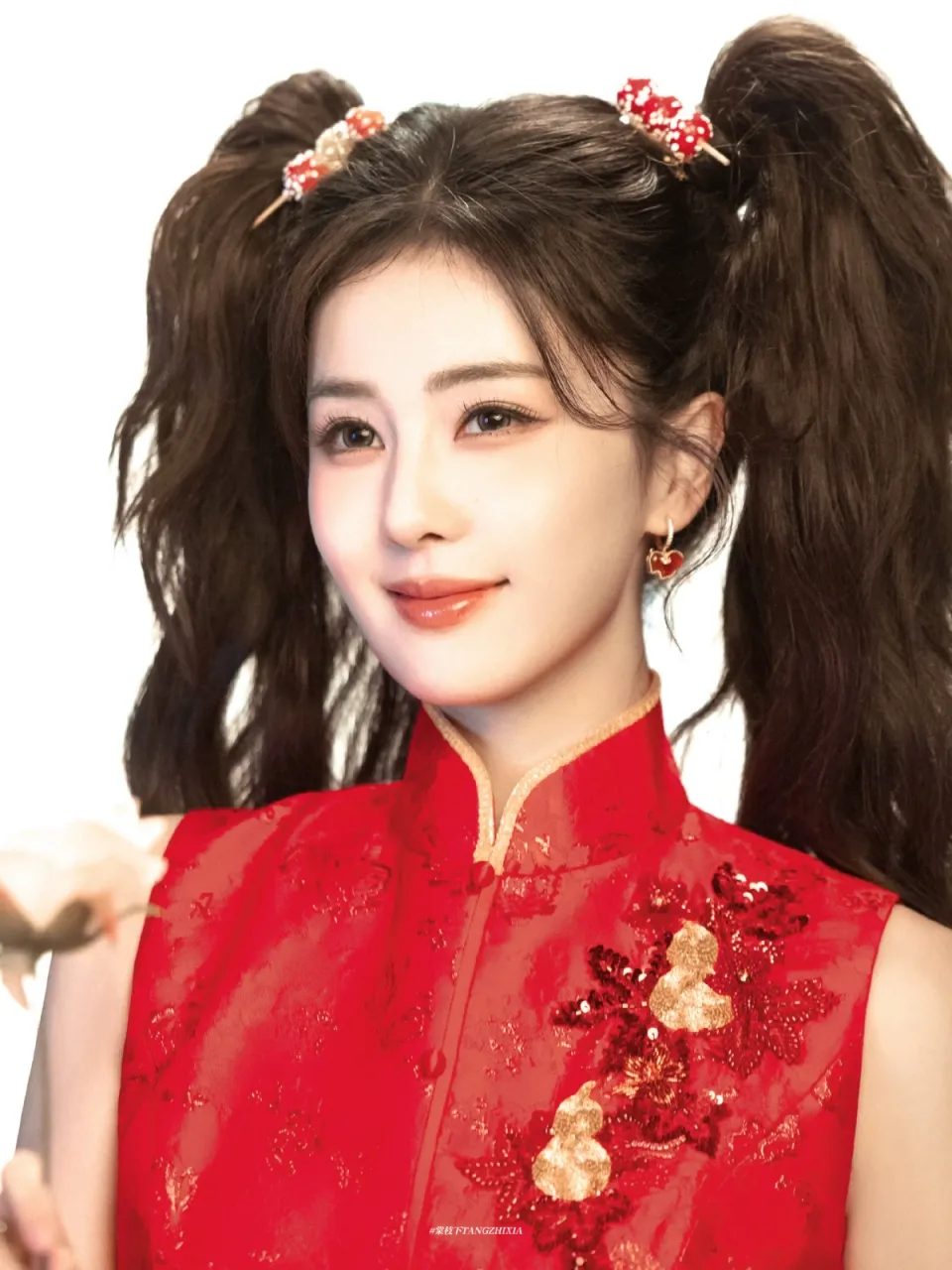 Bai Lu - copyright: weibo.com