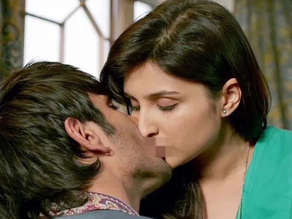 Adegan ciuman Sushant dan Parineeti Chopra. @oneindia.in