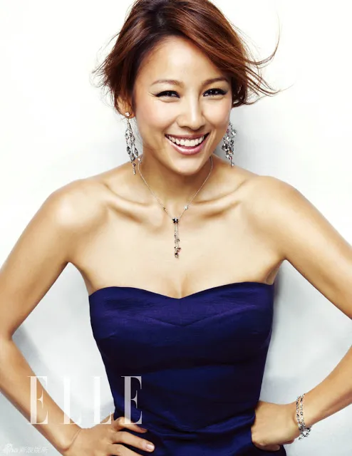 Lee Hyori (10 Mei 1979)