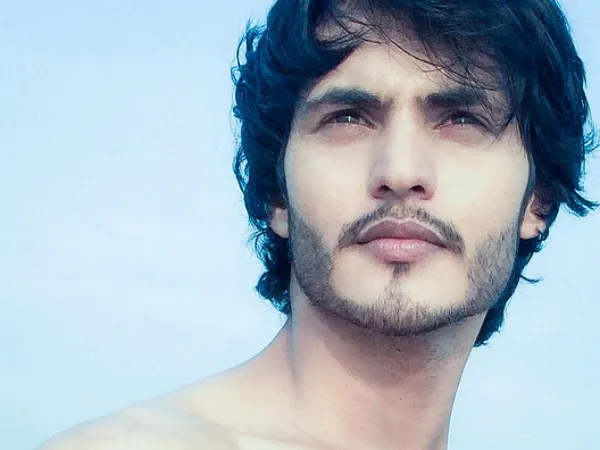 Ravi alami kecelakaan di lokasi syuting 'Jodha Akbar'. @filmibeat