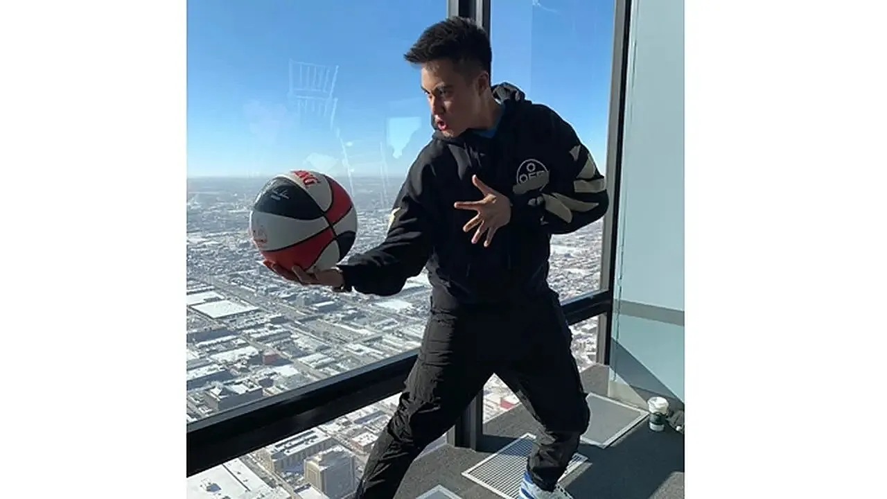 Baim Wong ungkap kecintaannya pada basket © Instagram.com/baimwong