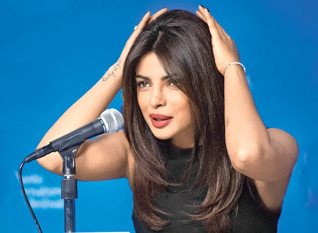 Priyanka Chopra dapat saingan berat sebelum melaju ke MTV EMA 2015. ©mid-day.com