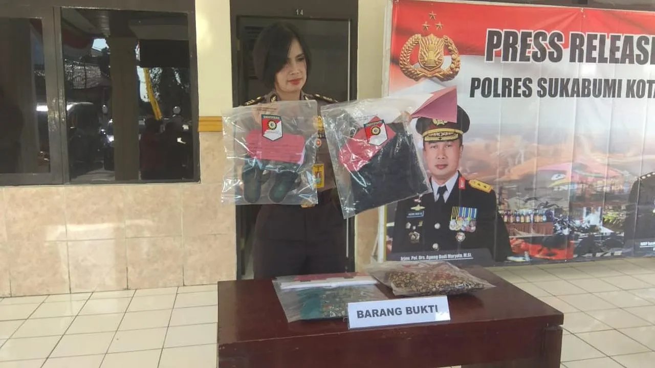 Barang Bukti rekayasa Nining tenggelam © Liputan6.com/Mulvi Muhammad 