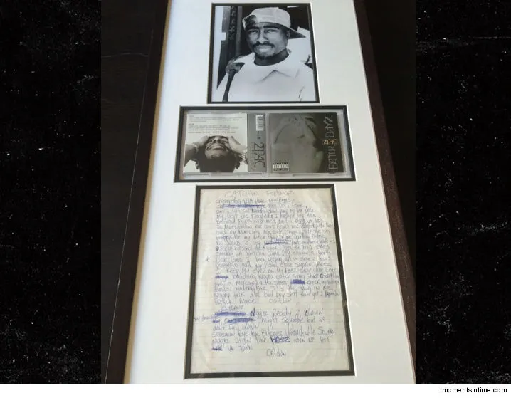 Gary Zimet, berharap para kolektor bersiap untuk membeli lembar lirik tersebut saat memperingati 20 tahun kematian Tupac Shakur © Moments In Time