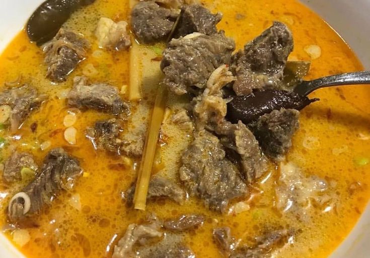 Gulai Sapi (Pinterest/Piknikdong)