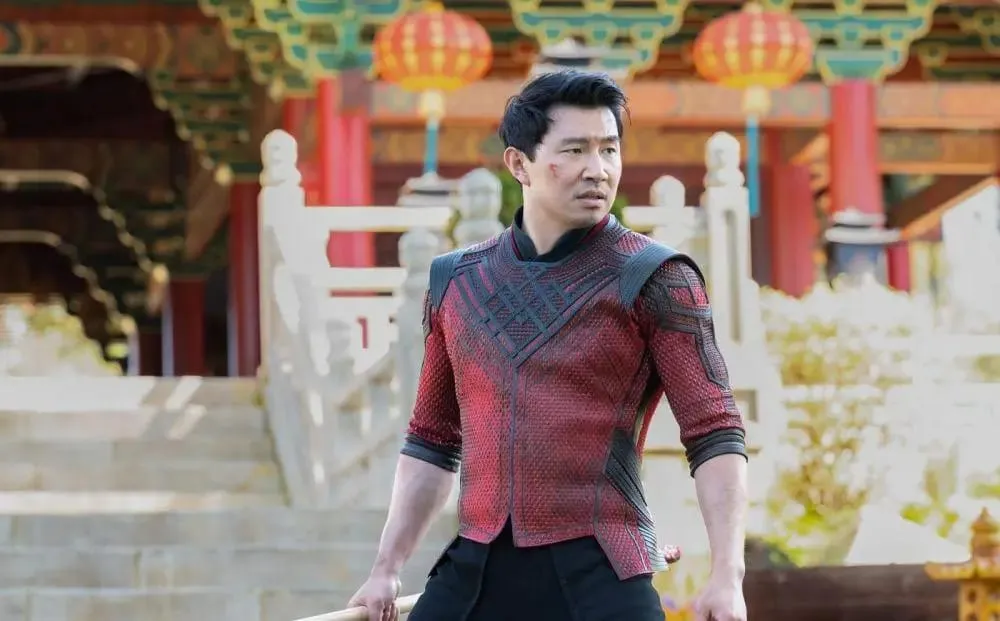 Simu Liu sebagai Shang-Chi Master (cr: Marvel Studios)