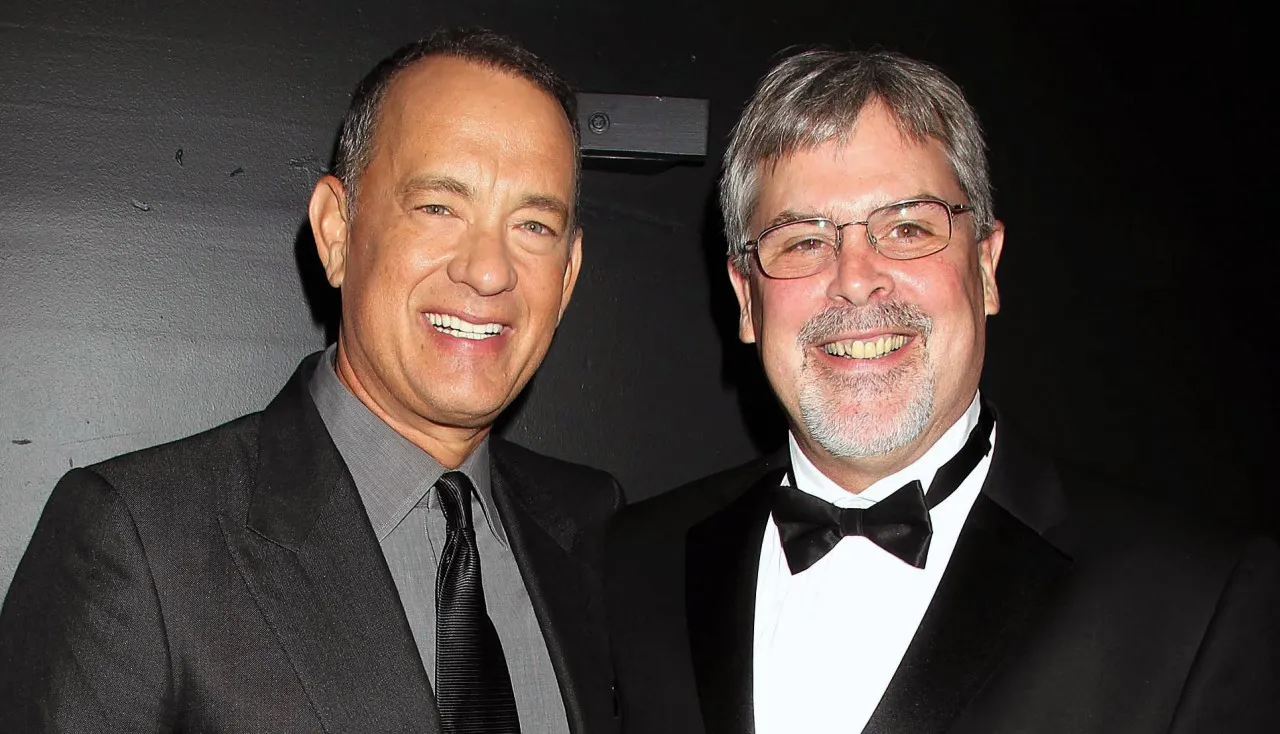 Tom Hanks bersama Richard Phillips asli | Foto: AP Photo/StarPix, Dave Allocca