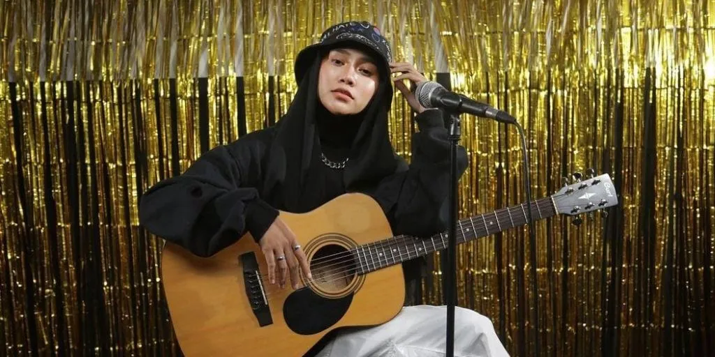 Ayuenstar - Manusia Putus Asa