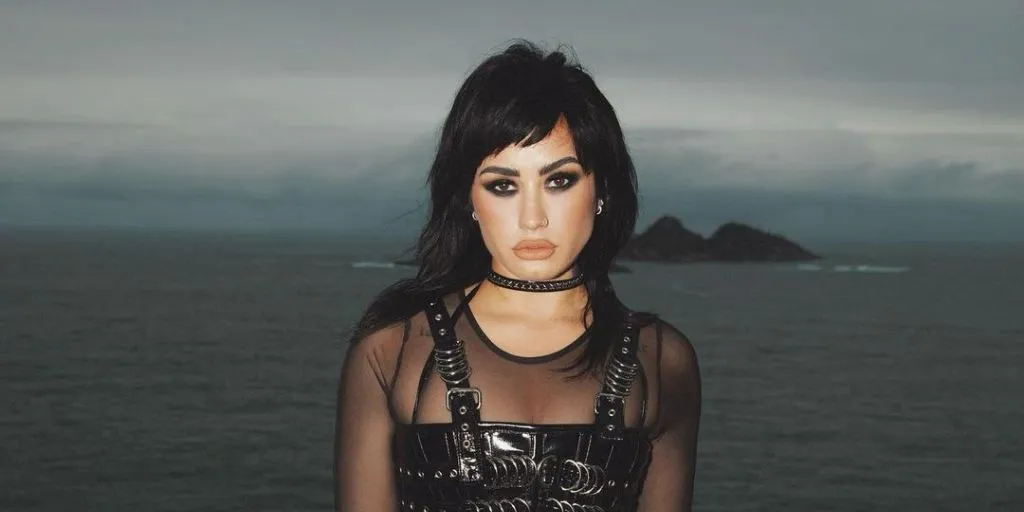 Demi Lovato - Still Alive