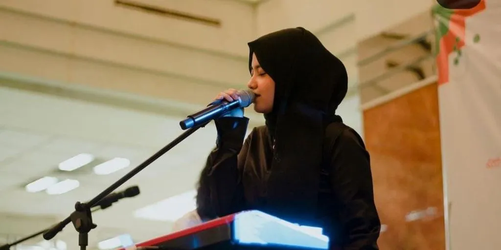 Hanin Dhiya - Lalu; usai