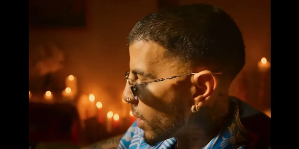 Ayra Starr ft. Rvssian, Rauw Alejandro - Santa