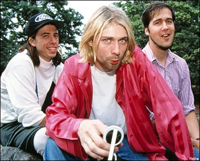 Kurt Cobain (tengah) dan Nirvana/©Official Facebook Nirvana