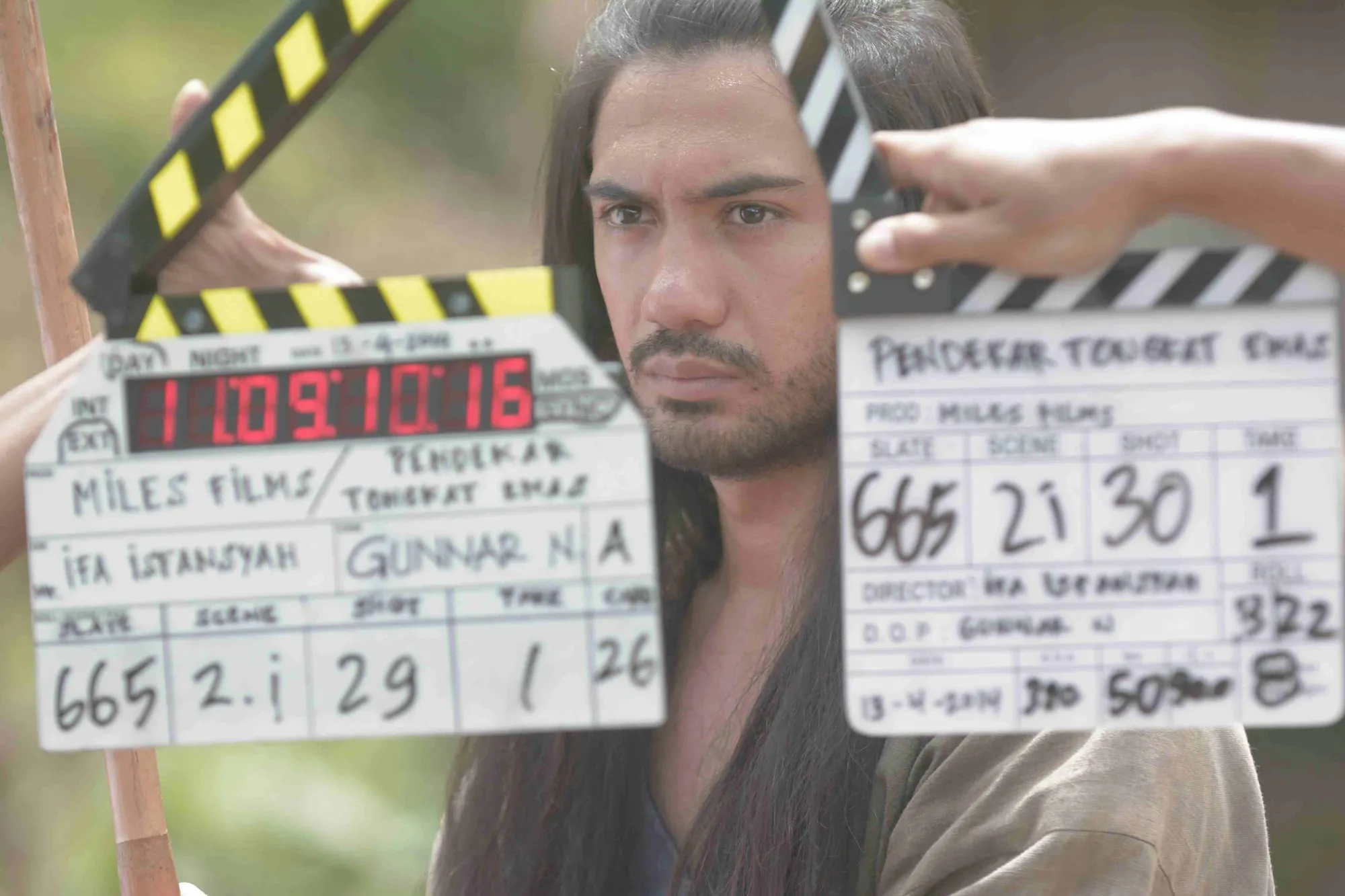 Reza Rahadian saat syuting Pendekar Tongkat Emas @facebook.com/PendekarTongkatEmas
