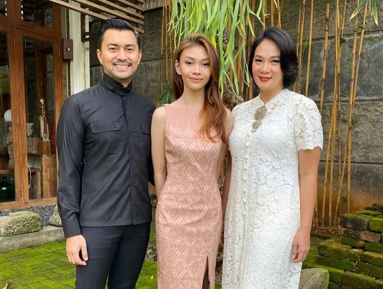 Anak Sulung Anjasmara dan Dian Nitami