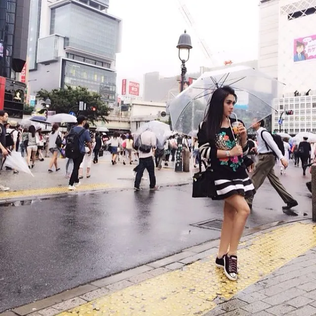 Instagram Syahrini
