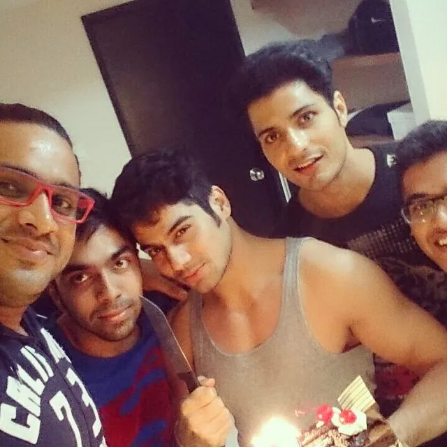 Lavanya dan Vin Rana curhat soal kontrak di Indonesia. @instagram.com/vinrana