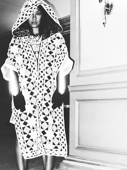 Gaya baru Agnez Mo, keren atau? / © Instagram