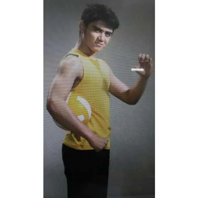 Otot Aliando sekekar milik Shaheer kan? @instagram.com/aliandooo